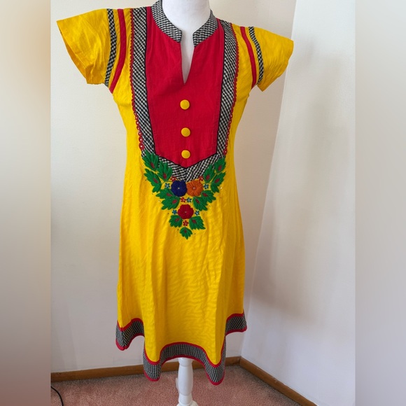 Vibrant Yellow Kurti with Hand Embroidered Floral Design - Picture 5 of 9